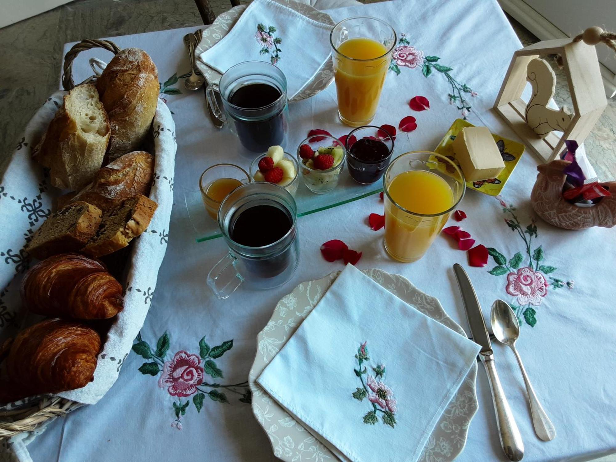L'Ecureuil Gourmand, Chambre D'Hotes En Anjou Bleu Saint-Martin-du-Bois  Екстериор снимка
